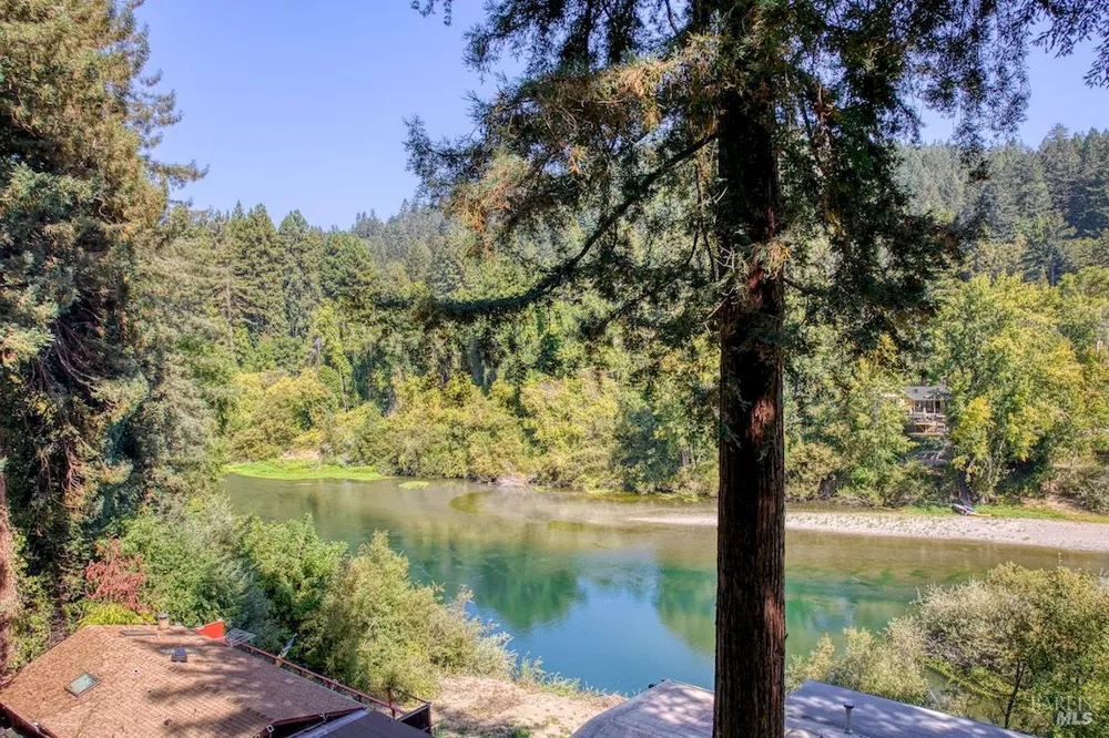21684 Starrett Hill Drive Monte Rio, CA 95462