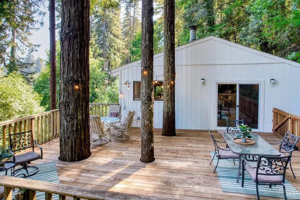21684 Starrett Hill Drive Monte Rio, CA 95462