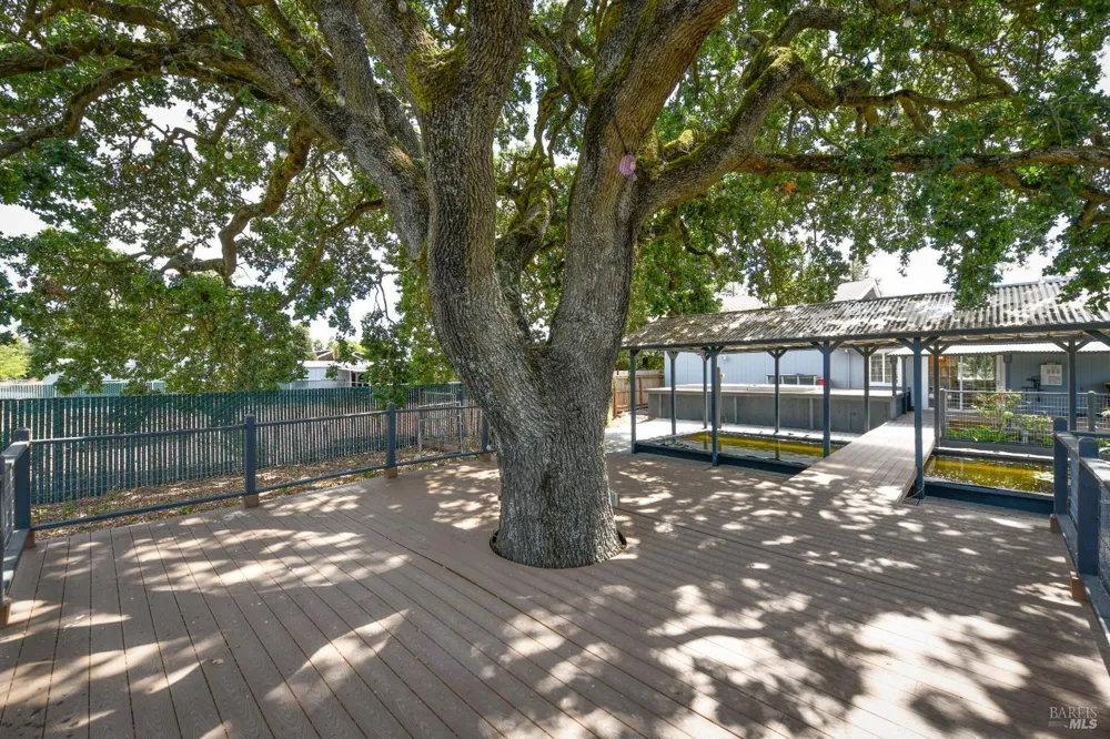 1311 E Bonness Road Sonoma, CA 95476