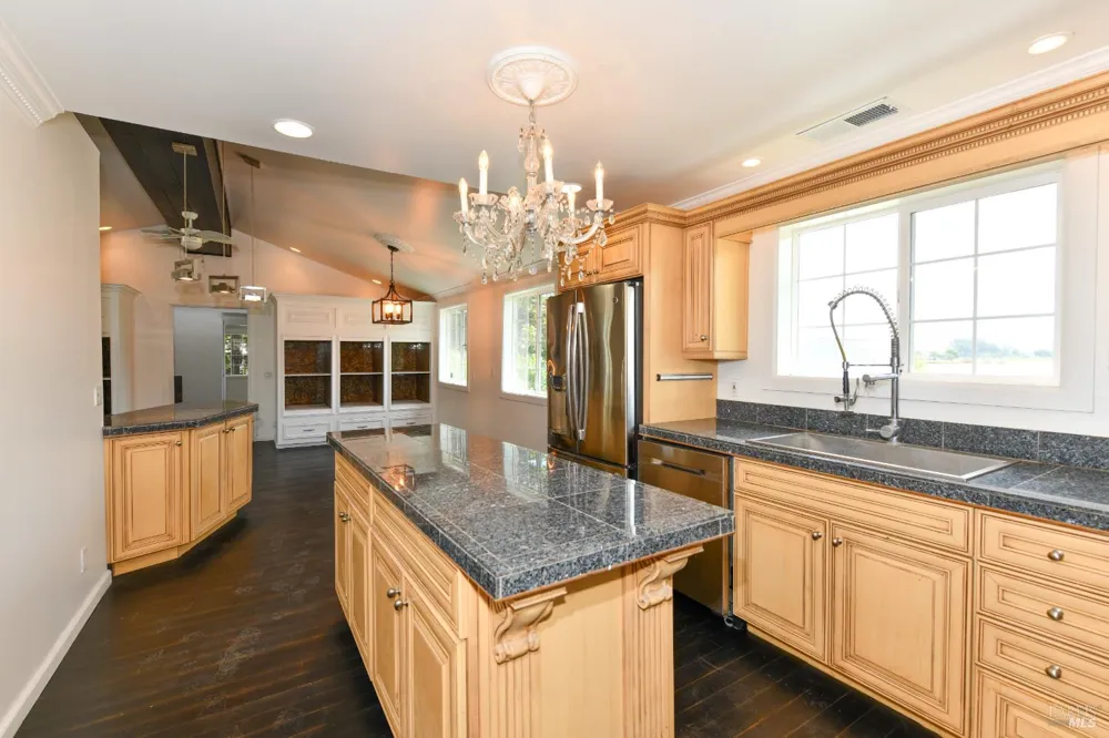1311 E Bonness Road Sonoma, CA 95476