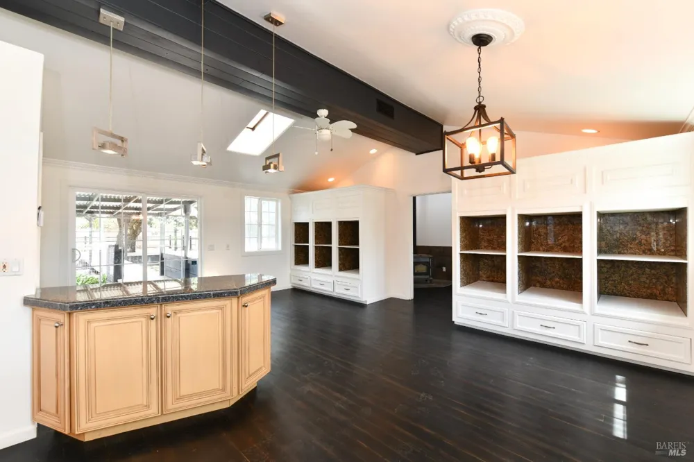 1311 E Bonness Road Sonoma, CA 95476