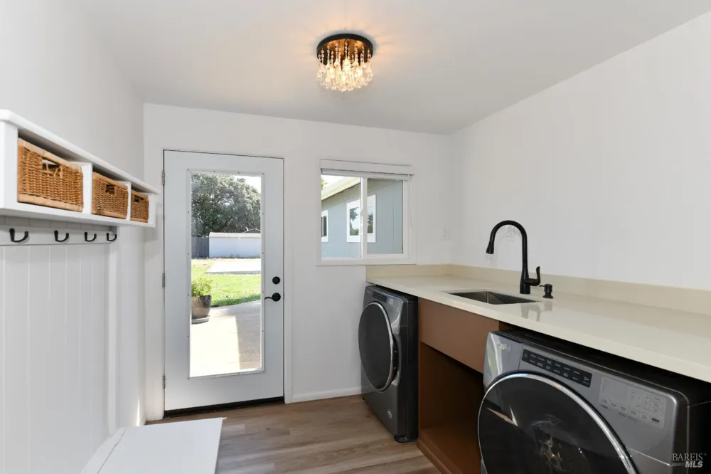 1311 E Bonness Road Sonoma, CA 95476