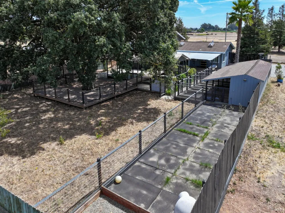 1311 E Bonness Road Sonoma, CA 95476