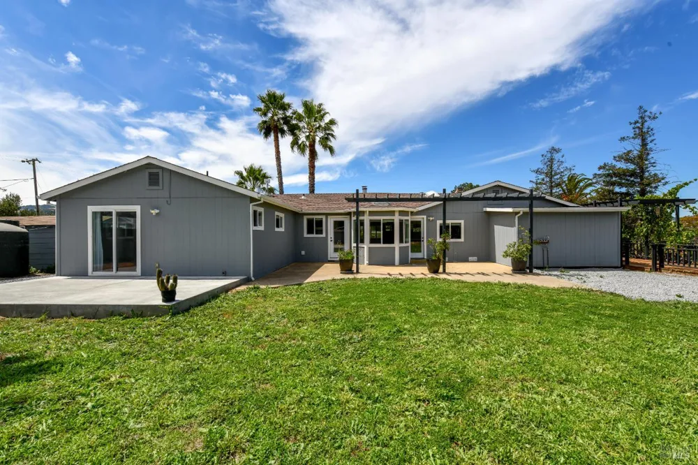 1311 E Bonness Road Sonoma, CA 95476