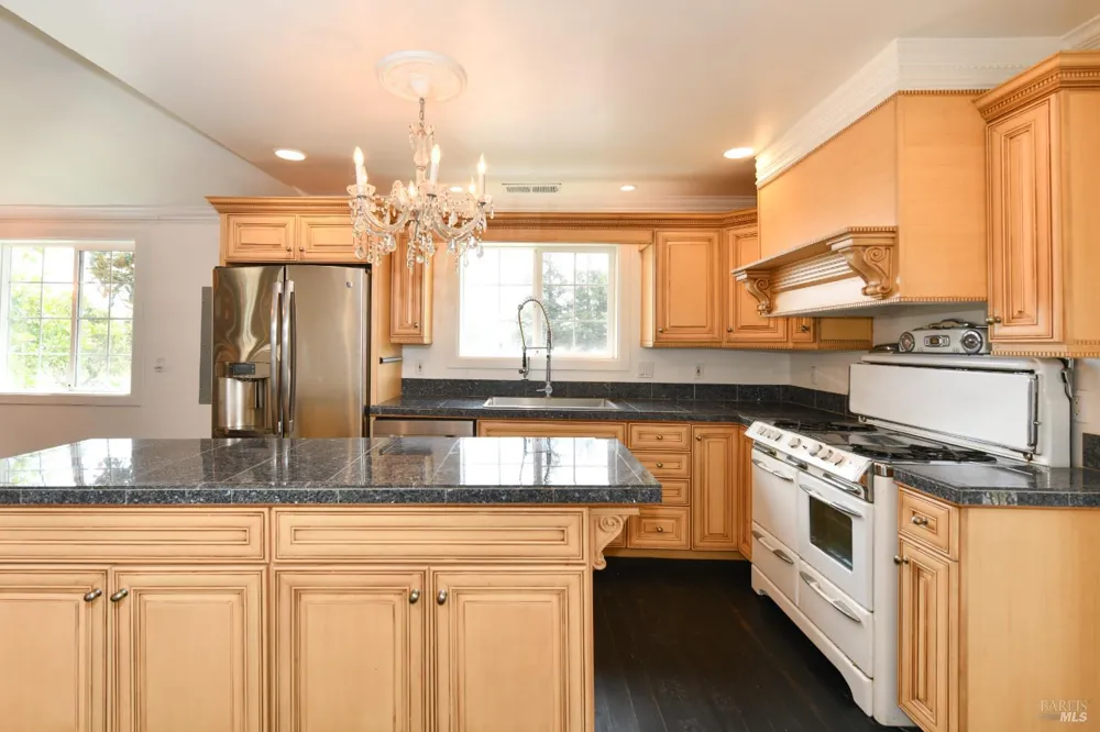 1311 E Bonness Road Sonoma, CA 95476