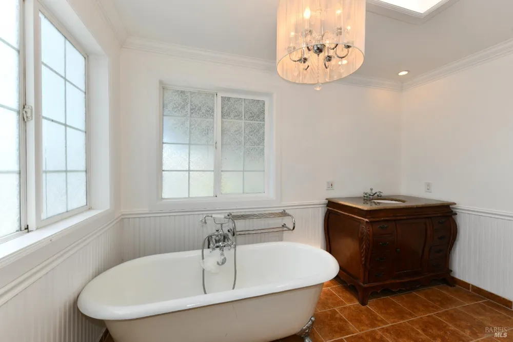 1311 E Bonness Road Sonoma, CA 95476