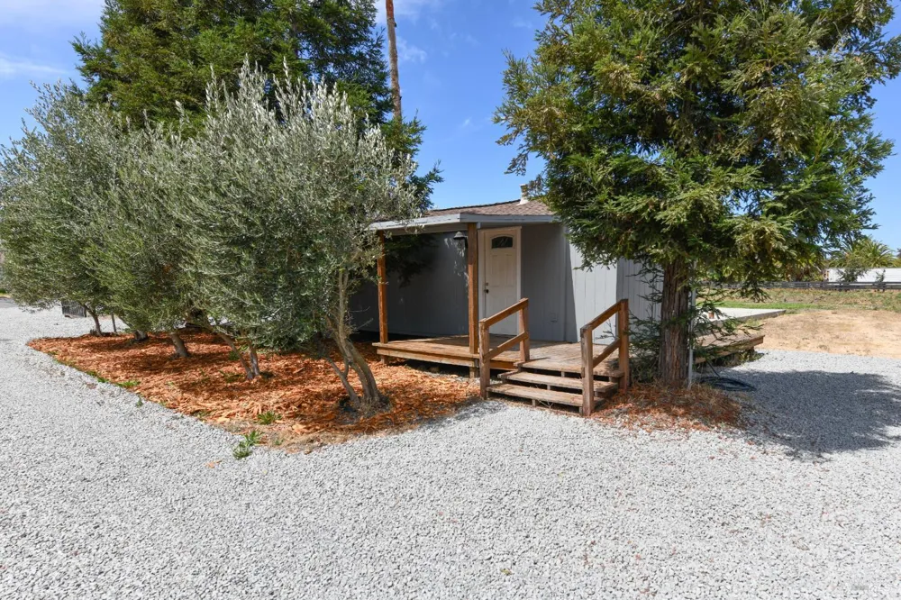 1311 E Bonness Road Sonoma, CA 95476