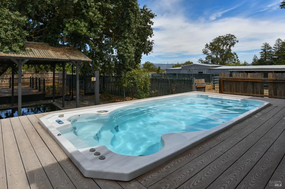1311 E Bonness Road Sonoma, CA 95476
