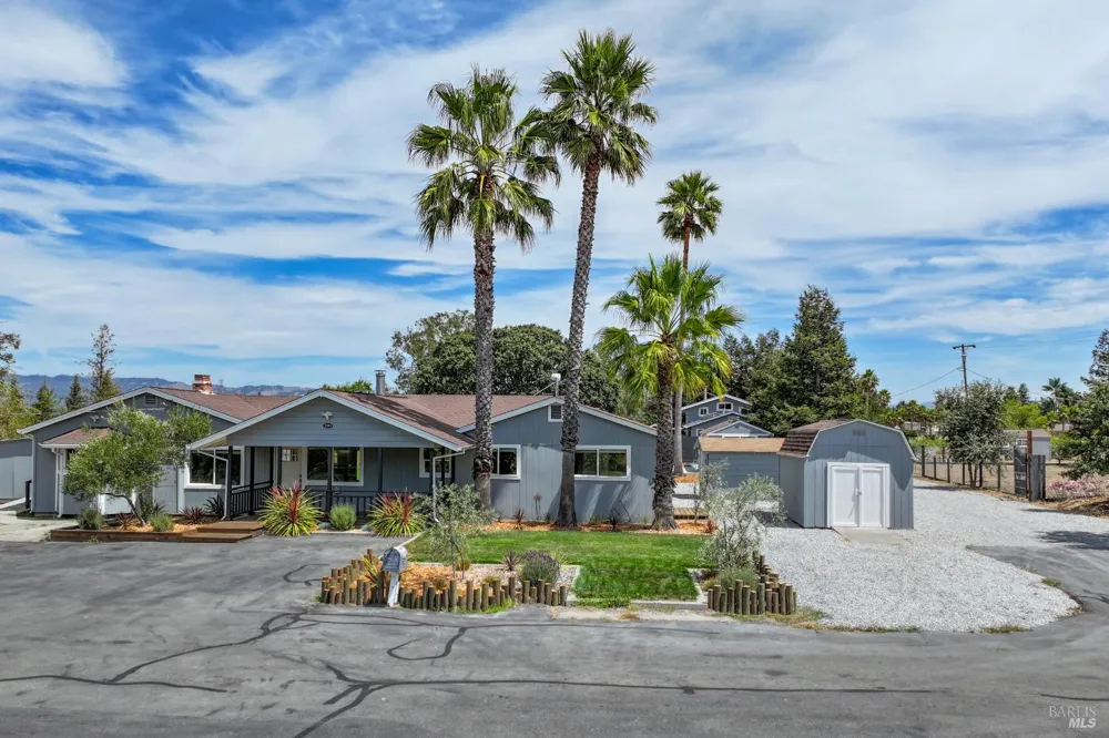 1311 E Bonness Road Sonoma, CA 95476
