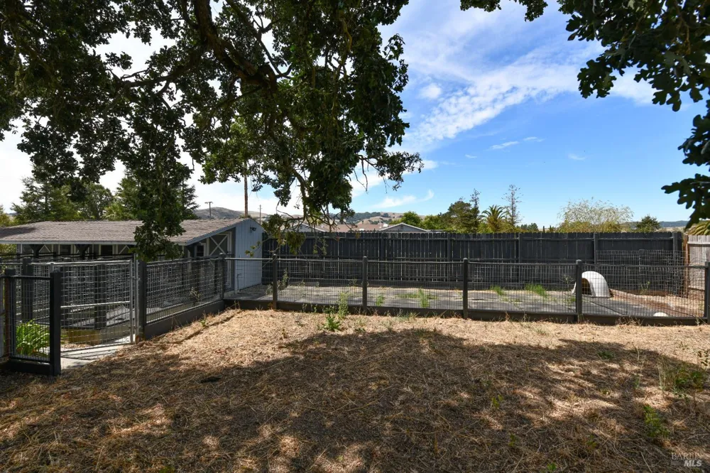 1311 E Bonness Road Sonoma, CA 95476