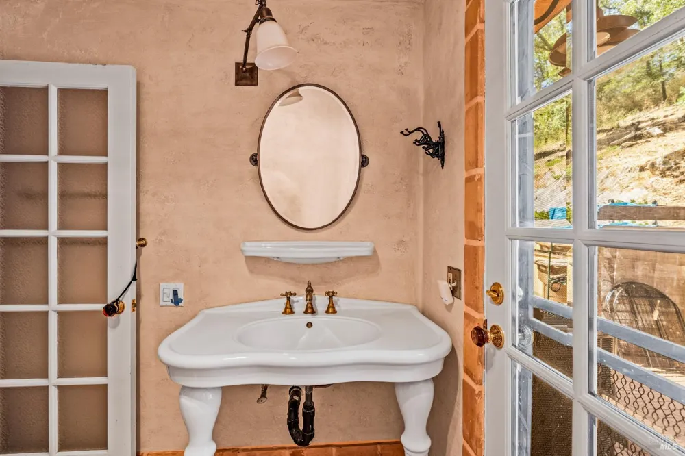 2145 NW Mount Veeder Road Napa, CA 94558
