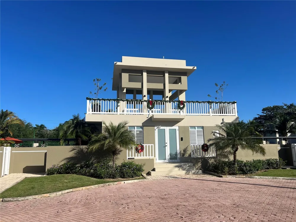 S-1 OCEAN BLUE DRIVE Vega Alta, PR 00692