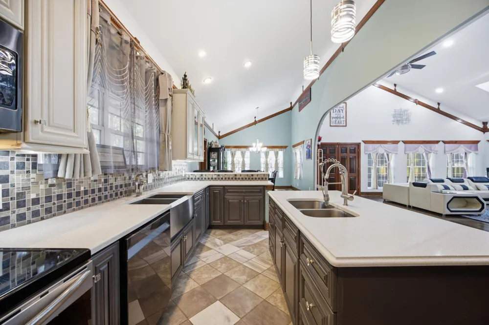 Address Not Shown Ooltewah, TN 37363
