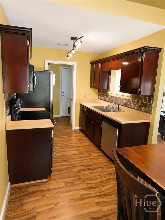 55 Alex Drive Ellabell, GA 31308