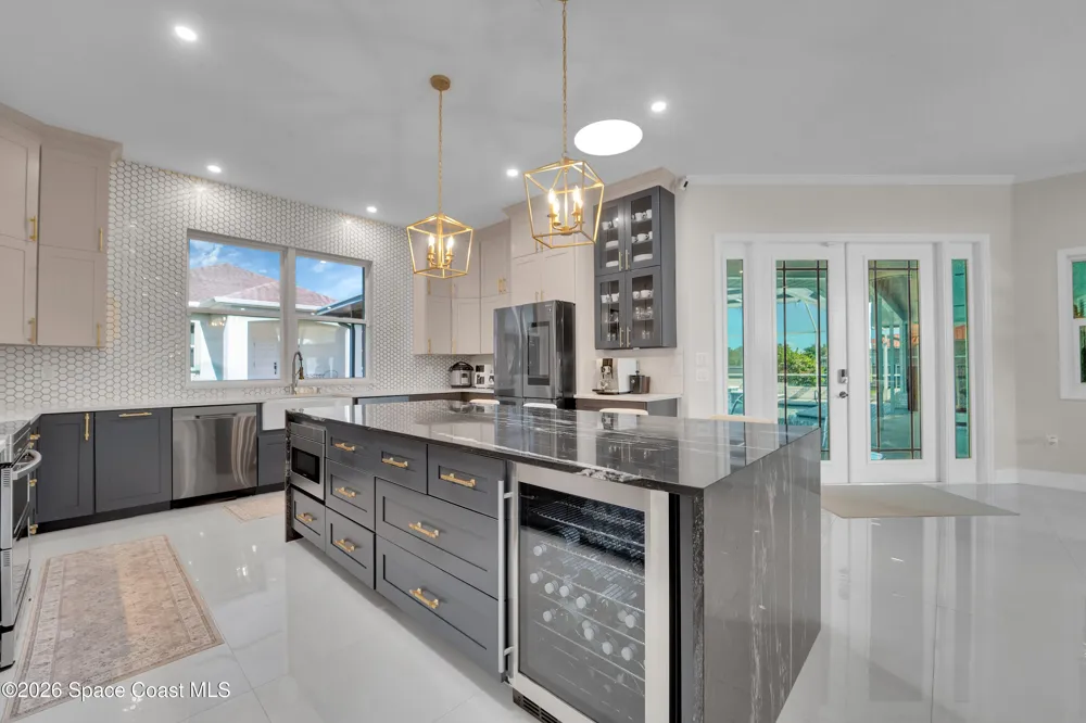 8710 Lake Ridge Drive Grant-Valkaria, FL 32909