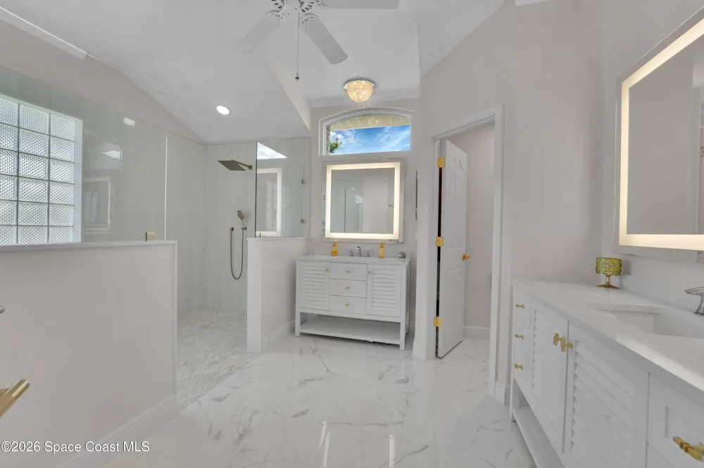 8710 Lake Ridge Drive Grant-Valkaria, FL 32909