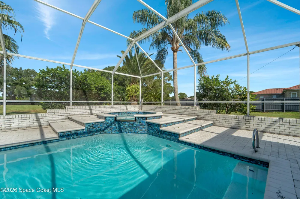 8710 Lake Ridge Drive Grant-Valkaria, FL 32909