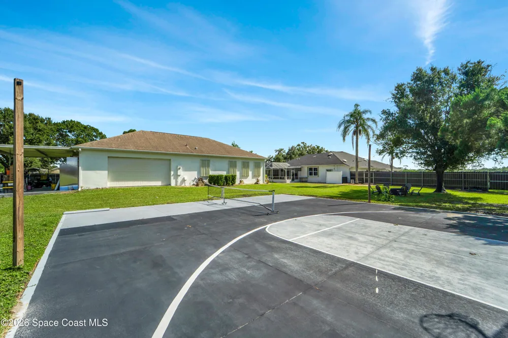 8710 Lake Ridge Drive Grant-Valkaria, FL 32909