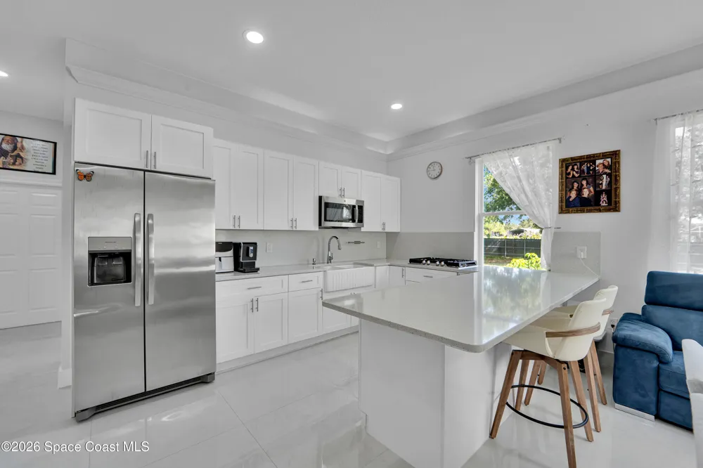 8710 Lake Ridge Drive Grant-Valkaria, FL 32909