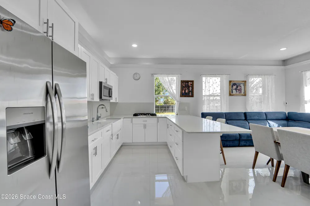 8710 Lake Ridge Drive Grant-Valkaria, FL 32909