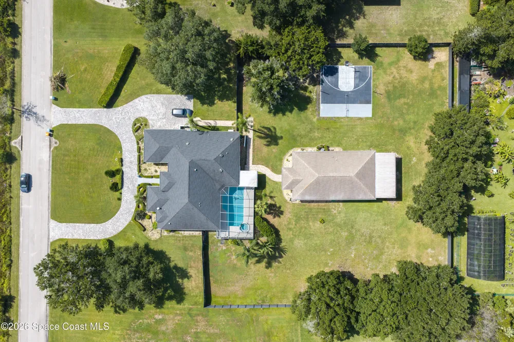 8710 Lake Ridge Drive Grant-Valkaria, FL 32909