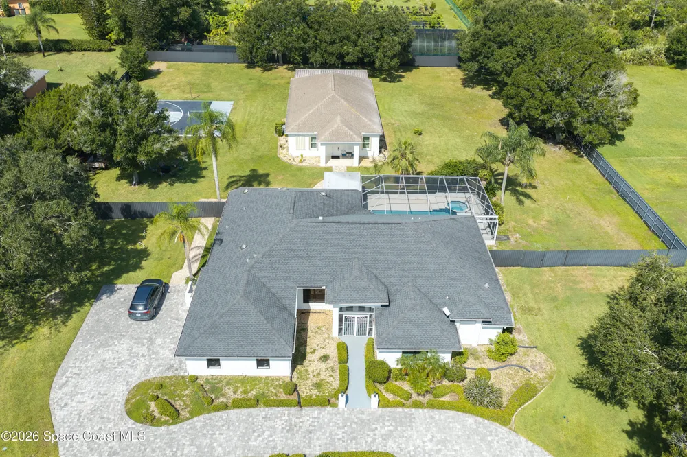 8710 Lake Ridge Drive Grant-Valkaria, FL 32909