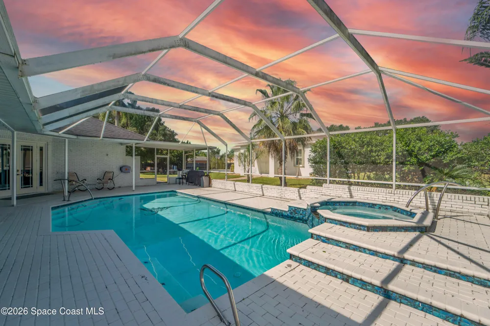 8710 Lake Ridge Drive Grant-Valkaria, FL 32909