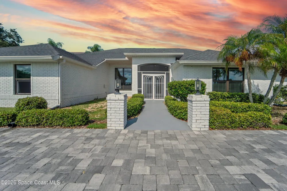 8710 Lake Ridge Drive Grant-Valkaria, FL 32909