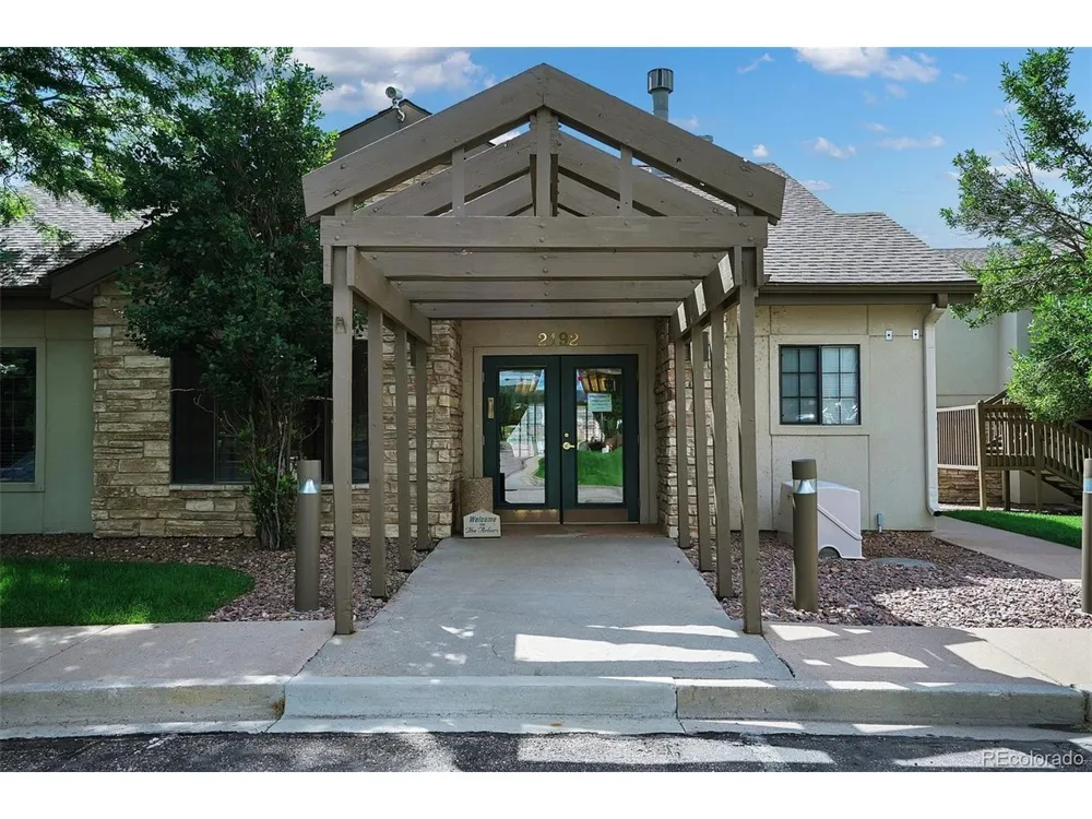 2147 Denton Grv #102 Colorado Springs, CO 80919