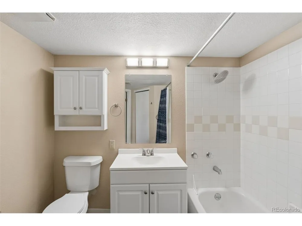 2147 Denton Grv #102 Colorado Springs, CO 80919
