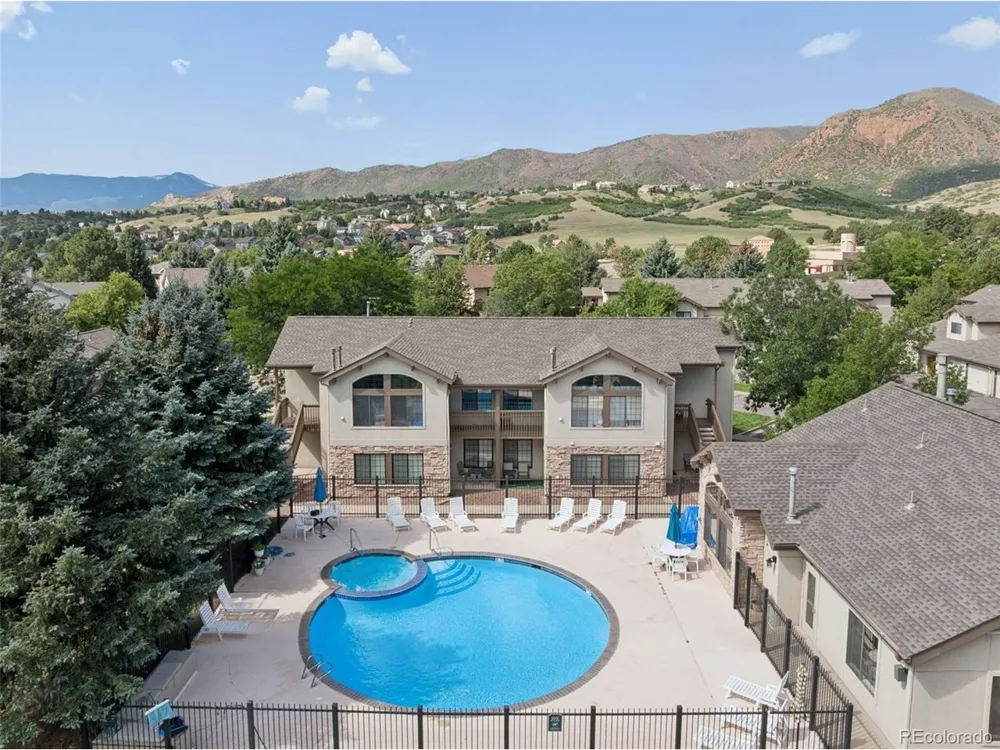 2147 Denton Grv #102 Colorado Springs, CO 80919
