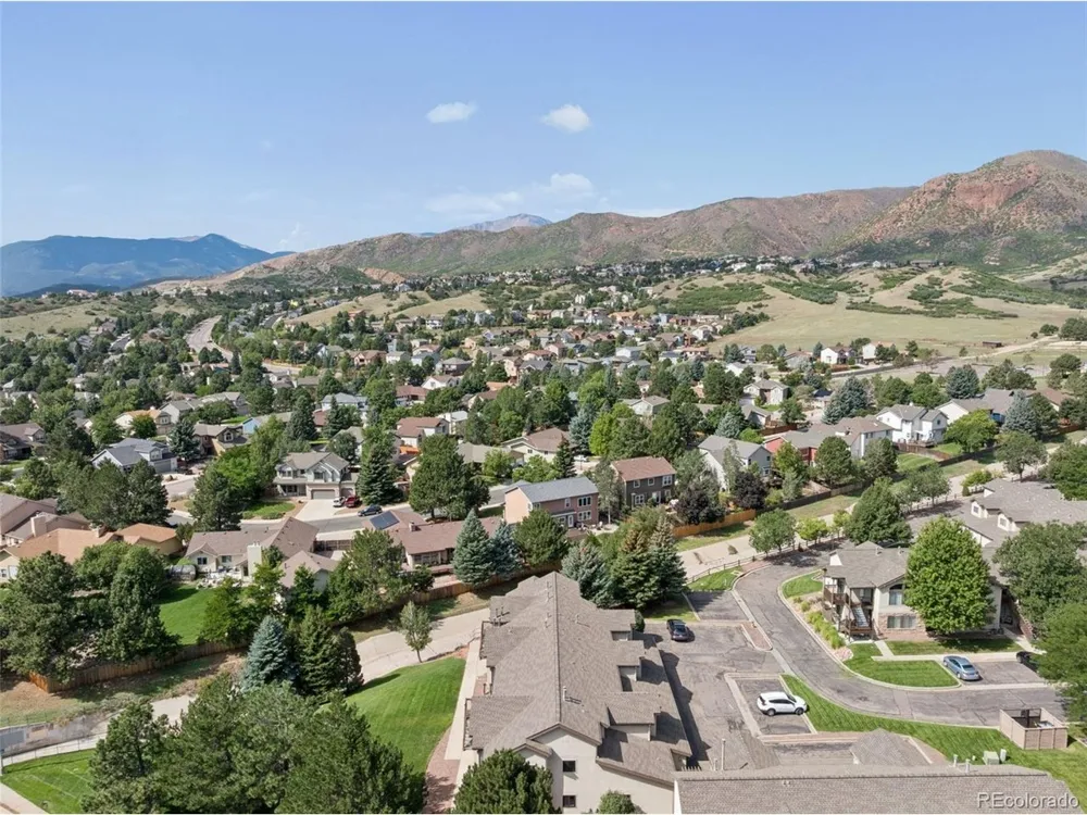 2147 Denton Grv #102 Colorado Springs, CO 80919