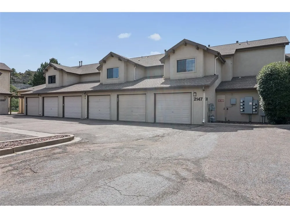 2147 Denton Grv #102 Colorado Springs, CO 80919