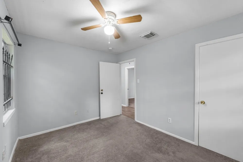 9410 Rosehaven Drive Houston, TX 77051