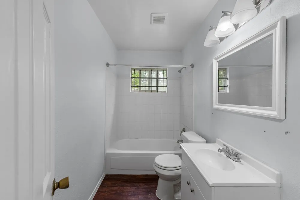 9410 Rosehaven Drive Houston, TX 77051