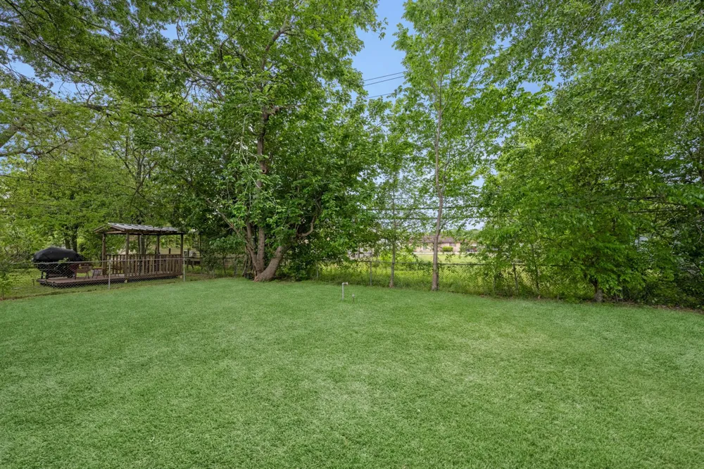 9410 Rosehaven Drive Houston, TX 77051