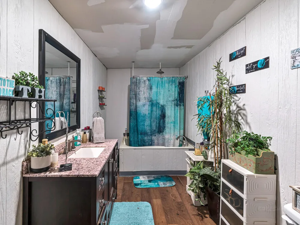 11201 County Road 203 Plantersville, TX 77363
