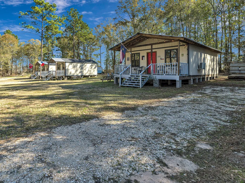 11201 County Road 203 Plantersville, TX 77363