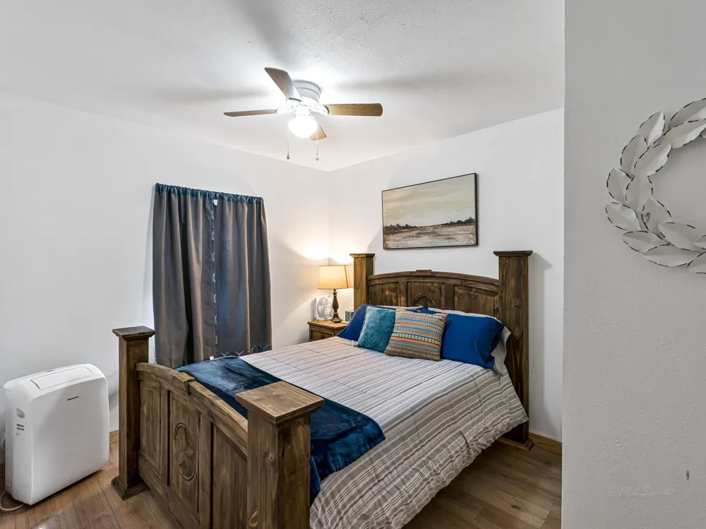 11201 County Road 203 Plantersville, TX 77363