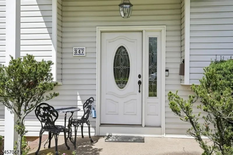 347 Alan Dr Paramus, NJ 07652
