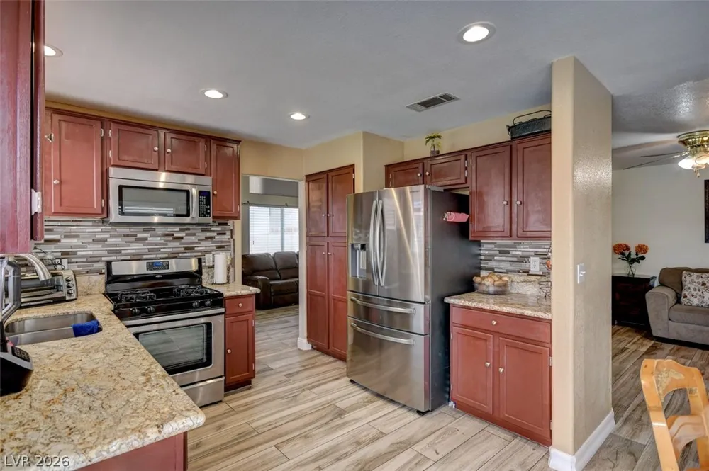 5700 Royal Castle Lane Las Vegas, NV 89130