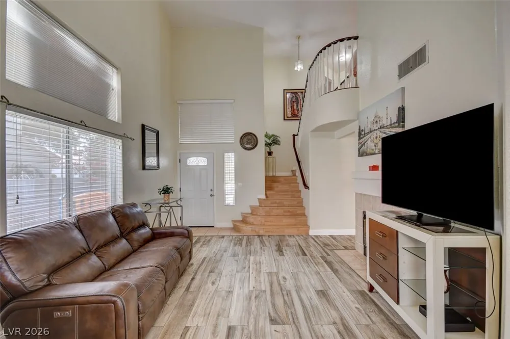 5700 Royal Castle Lane Las Vegas, NV 89130