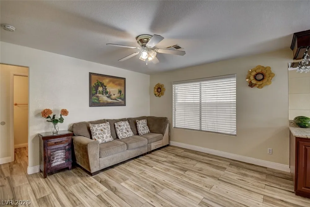 5700 Royal Castle Lane Las Vegas, NV 89130
