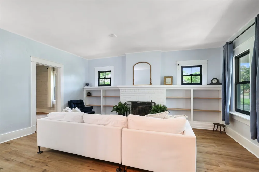 1301 3rd Durant, OK 74701