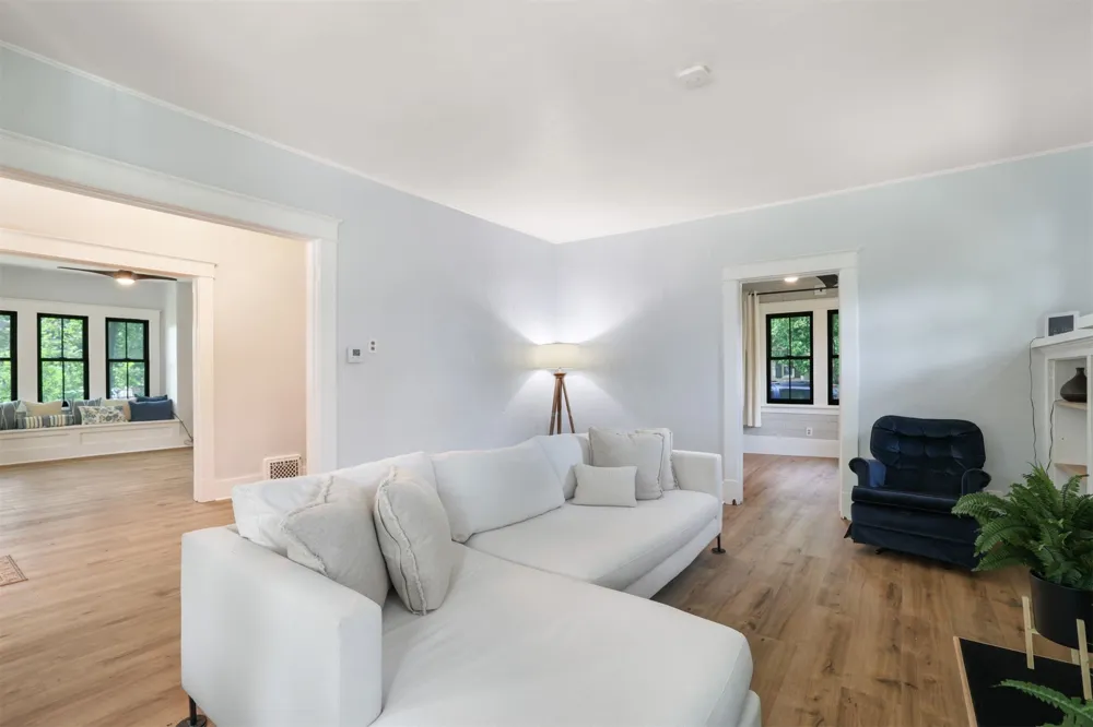 1301 3rd Durant, OK 74701