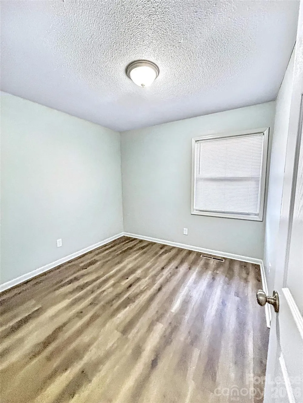 275 Efird Street Gastonia, NC 28054