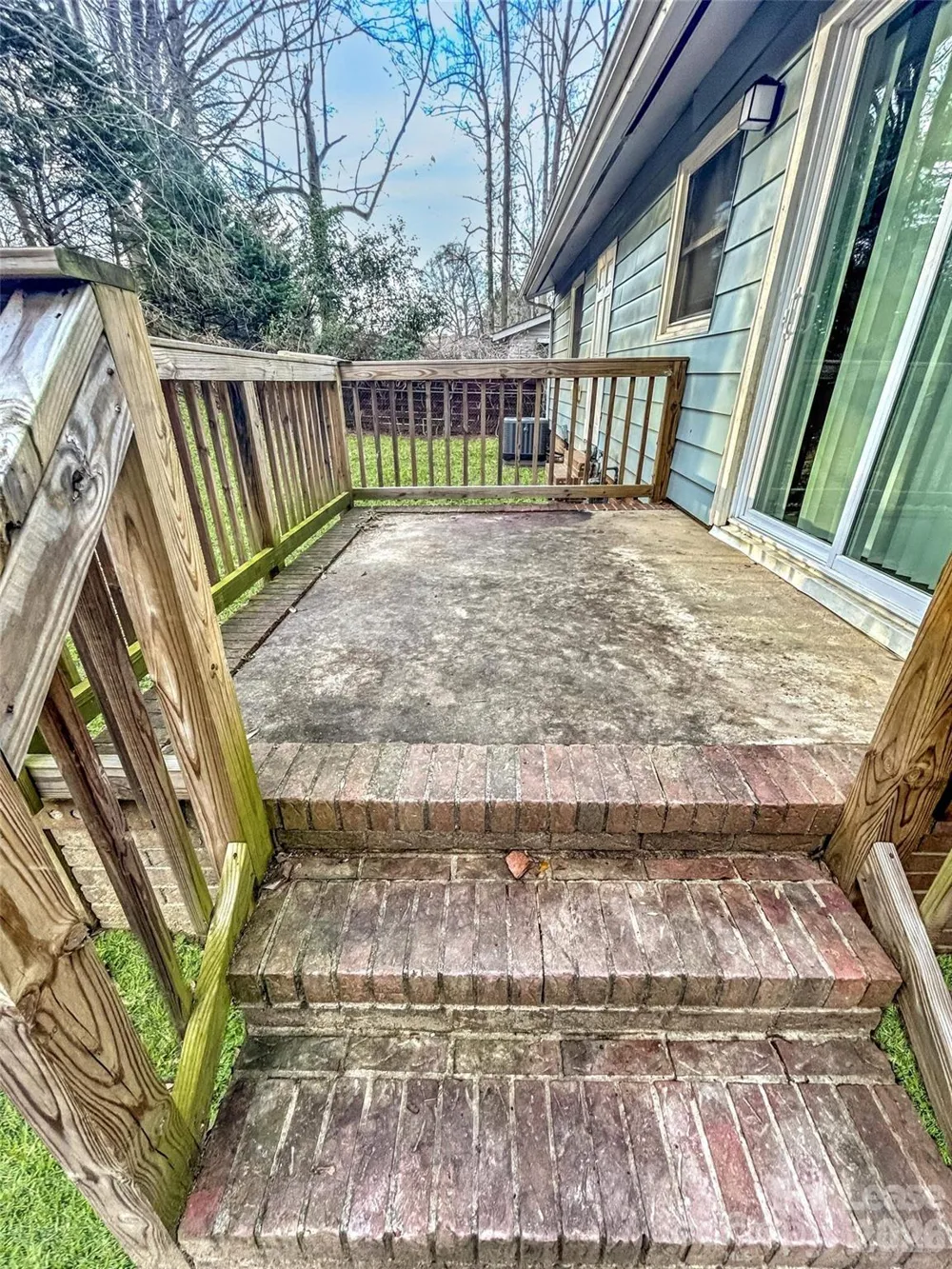 275 Efird Street Gastonia, NC 28054