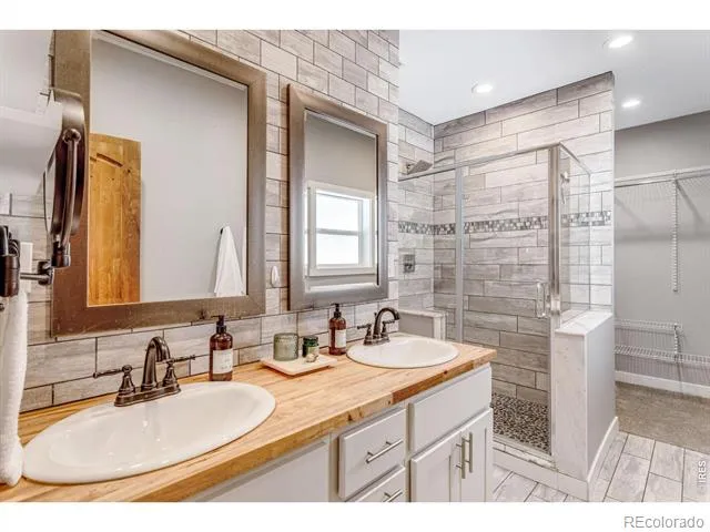 204 Jefferson Avenue Loveland, CO 80537