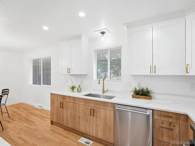 2451 S Holly Place Denver, CO 80222