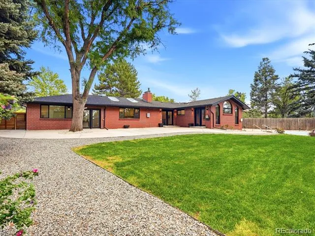 2451 S Holly Place Denver, CO 80222